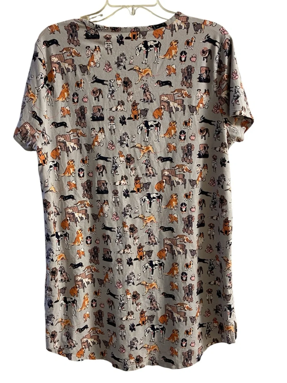 Vera Bradley grey night Tee with Orange and Black Dog Print Medium